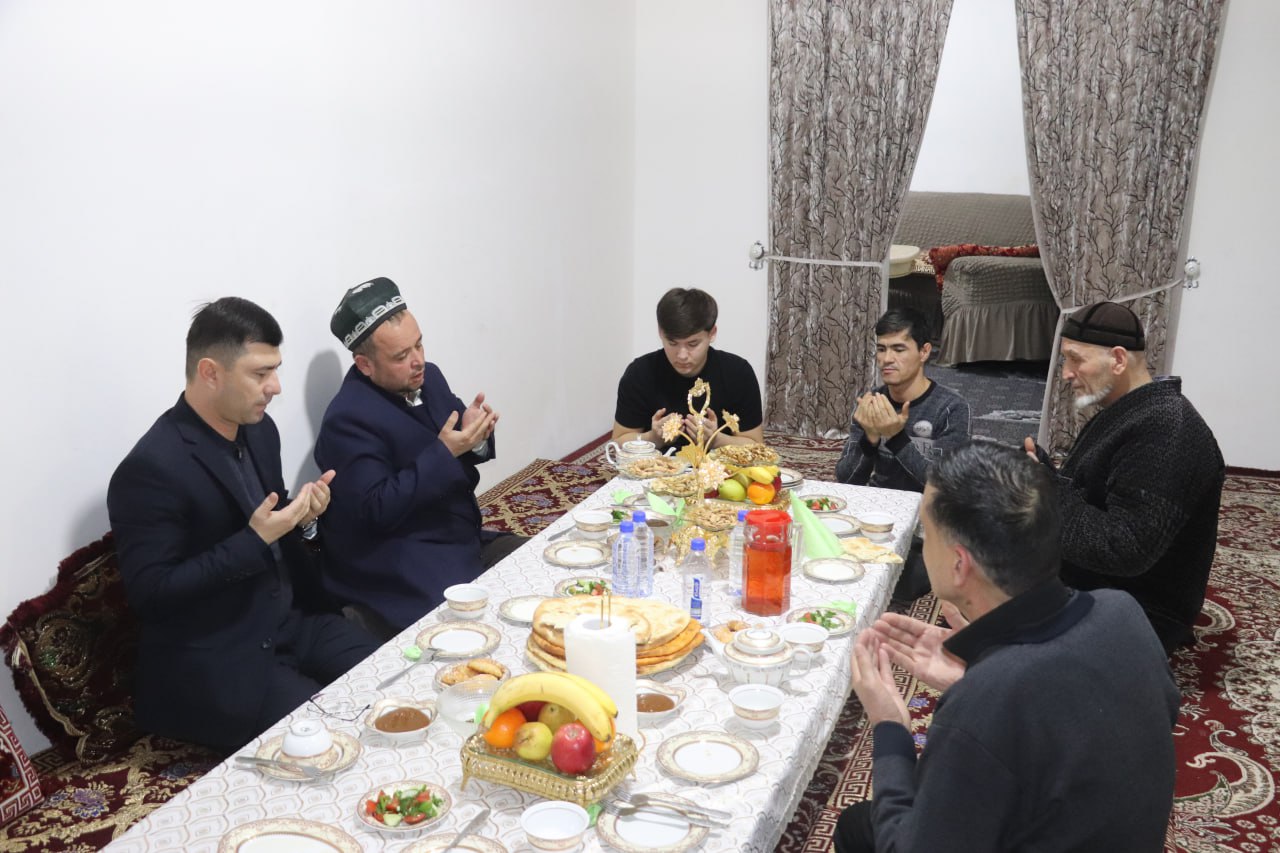 Муборак Рўзаи-рамазон ойи муносабати билан туман ҳокими С.Палванов...