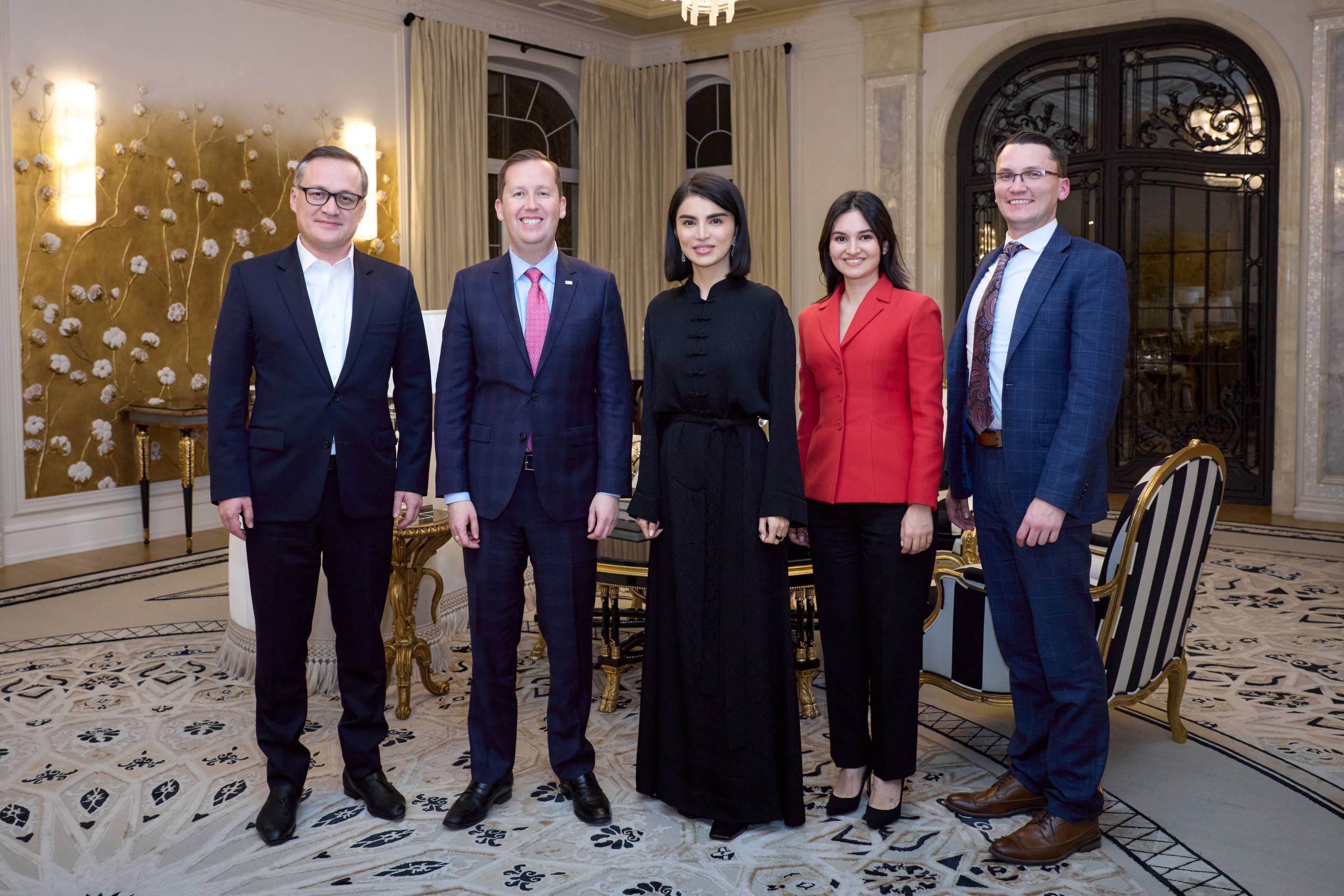 Maxsus vakil, elchi Serjio Gor ishtirokida Amerika –...