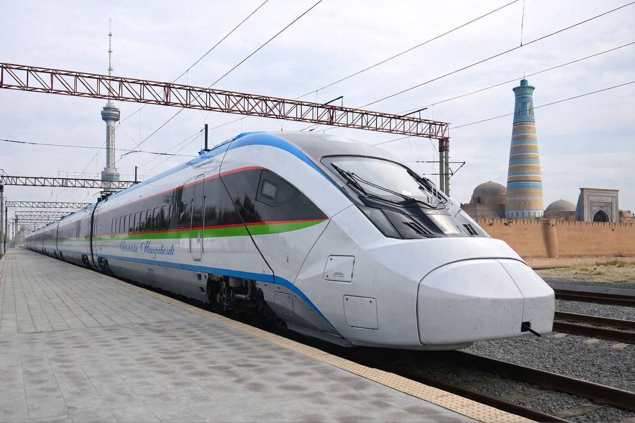 🚄 Toshkent — Xiva yo‘nalishida “Jaloliddin Manguberdi” tezyurar...